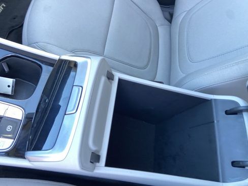 Used 2025 Hyundai Tucson SE FWD image 41