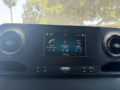 Used 2019 Mercedes-Benz Sprinter 2500 image 23