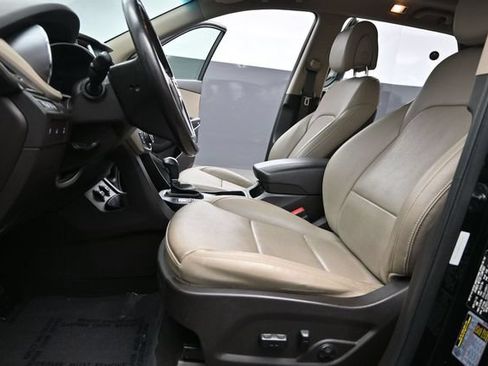 Used 2017 Hyundai Santa Fe Sport w/ 2.4L Tech Package 04 AWD/4WD image 15