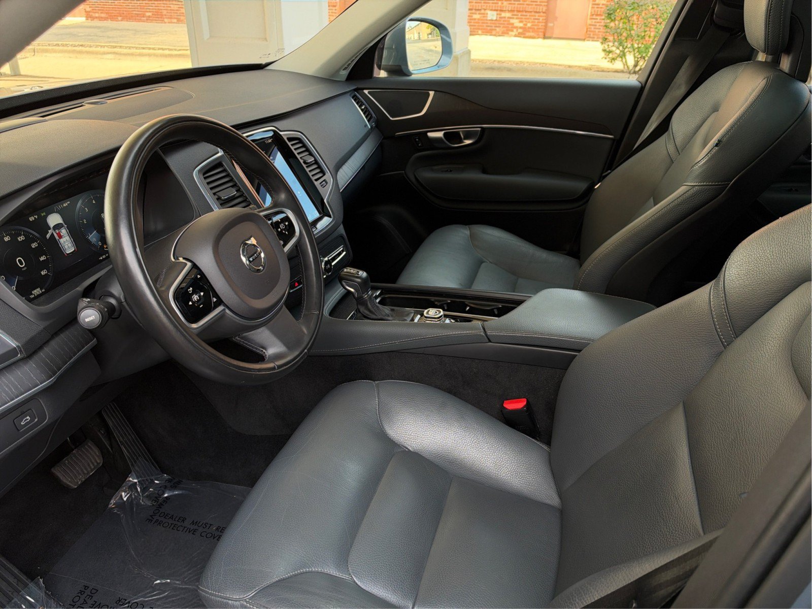 Used 2020 Volvo XC90 T6 Momentum w/ Protection Package Premier AWD/4WD image 28