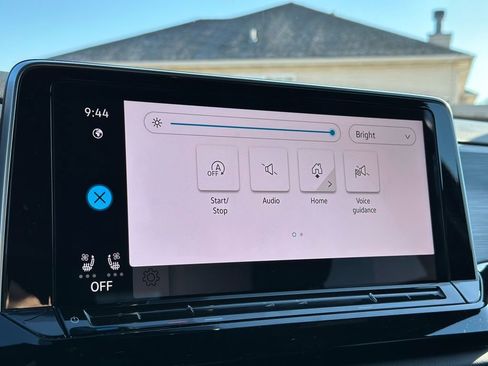 Used 2024 Volkswagen Atlas Cross Sport SE w/ Panoramic Sunroof Package image 37