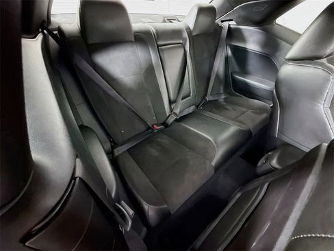 Used 2019 Dodge Challenger R/T Scat Pack w/ Plus Package image 32