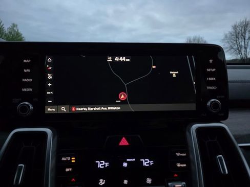 Certified 2022 Kia Sorento S AWD/4WD image 4