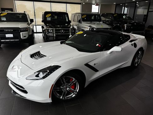 Used 2016 Chevrolet Corvette Stingray Coupe w/ Battery Protection Package RWD image 1
