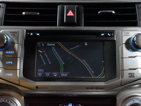 Certified 2017 Toyota 4Runner SR5 AWD/4WD image 18