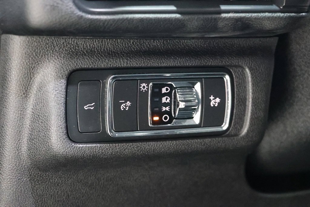 Used 2022 Lincoln Corsair Reserve AWD/4WD image 23