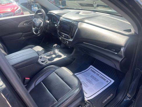 Used 2020 Chevrolet Traverse LT w/ LT Premium Package AWD/4WD image 20