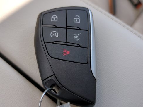 Used 2021 Buick Envision Avenir w/ Technology Package II FWD image 24