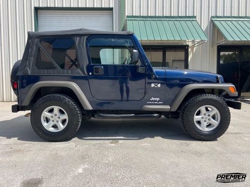Used 2006 Jeep Wrangler X w/ Tire & Wheel Group (Ecco) AWD/4WD image 6