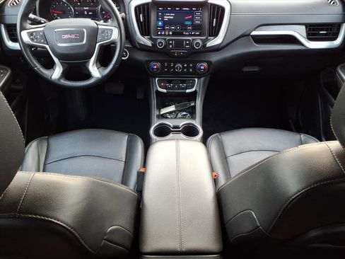 Used 2023 GMC Terrain SLT image 17