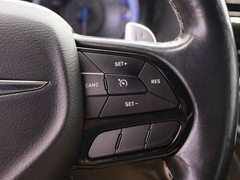 Used 2019 Chrysler 300 S RWD image 12
