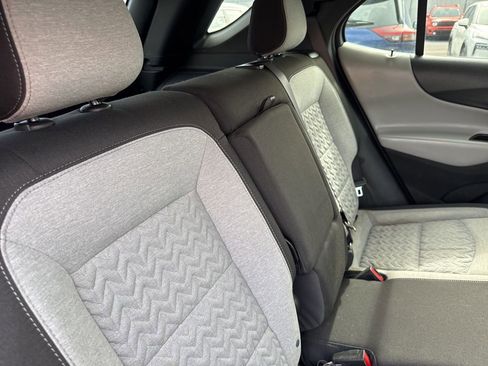 Used 2023 Chevrolet Equinox LT w/ Driver Convenience Package image 20