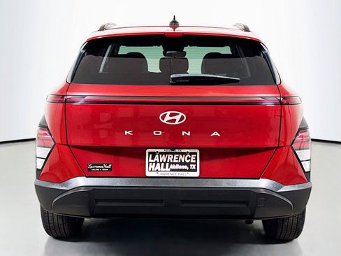 Used 2025 Hyundai Kona SEL FWD image 5
