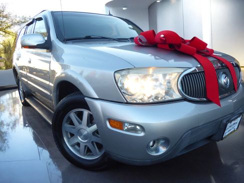 Used 2005 Buick Rainier CXL w/ Luxury Package image 1