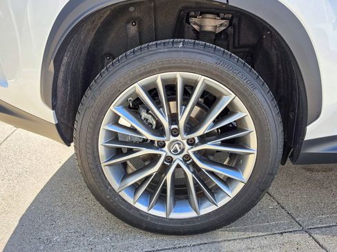 Used 2022 Lexus NX 350h AWD image 9