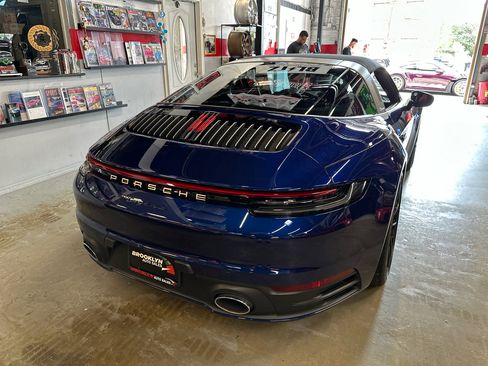 Used 2024 Porsche 911 Targa 4S image 6