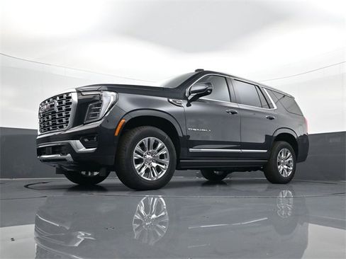 New 2026 GMC Yukon Denali w/ Sun & Power Step Package image 22