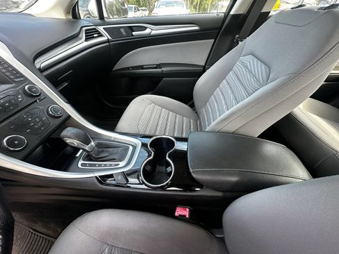 Used 2016 Ford Fusion S FWD image 26