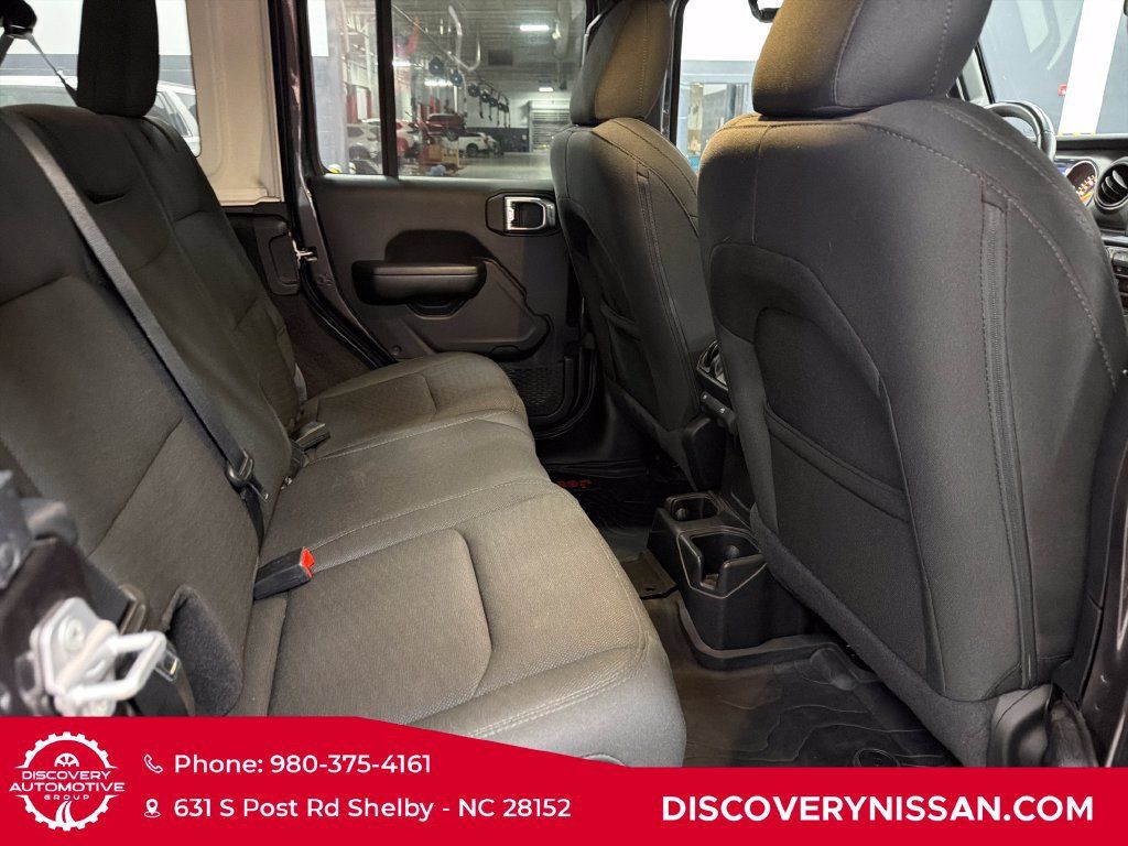 Used 2019 Jeep Wrangler Unlimited Sport S AWD/4WD image 33