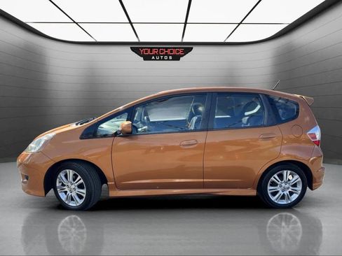 Used 2010 Honda Fit Sport image 2