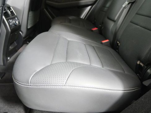 Used 2018 Mercedes-Benz GLE 63 AMG 4MATIC image 16