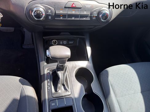Used 2019 Kia Sorento L FWD image 19