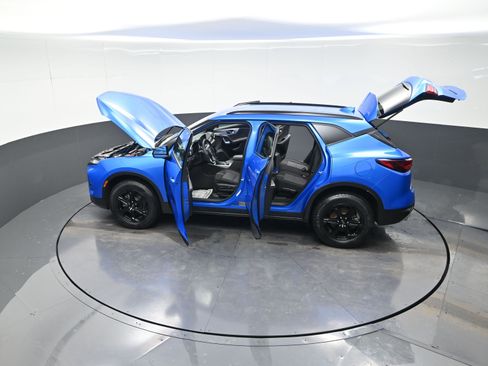 Used 2025 Chevrolet Blazer LT w/ Midnight/Sport Edition image 15