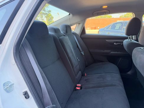 Used 2014 Nissan Altima 2.5 SV FWD image 27