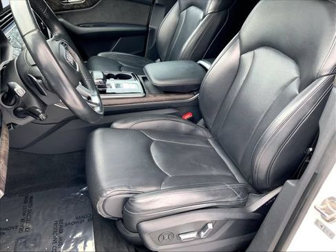 Used 2019 Audi Q8 Prestige AWD/4WD image 29