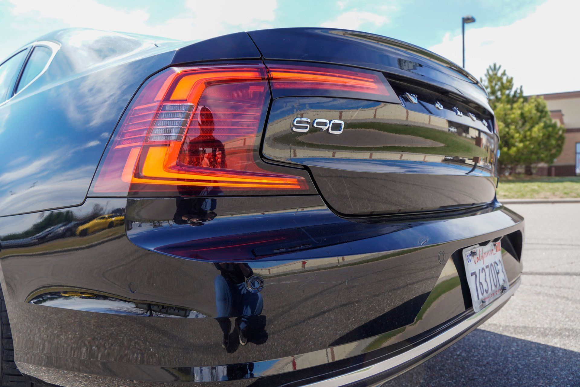 Used 2023 Volvo S90 B6 Ultimate w/ Protection Package Premier AWD/4WD image 28