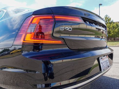 Used 2023 Volvo S90 B6 Ultimate w/ Protection Package Premier AWD/4WD image 28