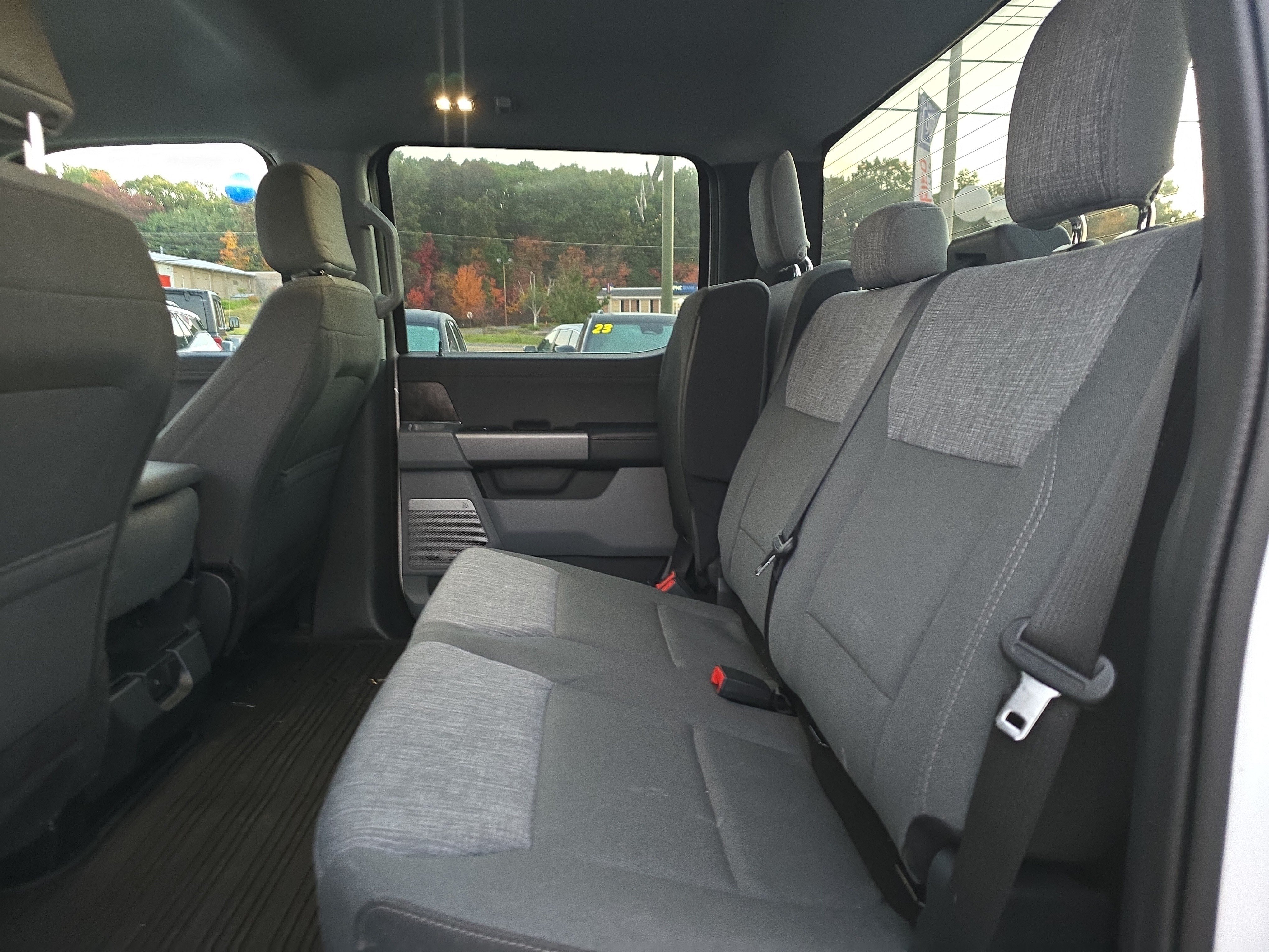 Used 2024 Ford F250 XLT w/ XLT Premium Package AWD/4WD image 15