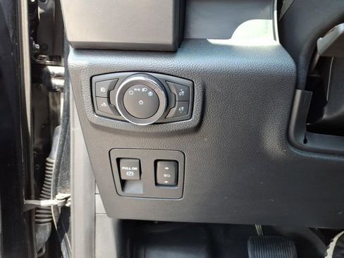 Used 2018 Ford F150 XLT w/ Equipment Group 302A Luxury AWD/4WD image 20