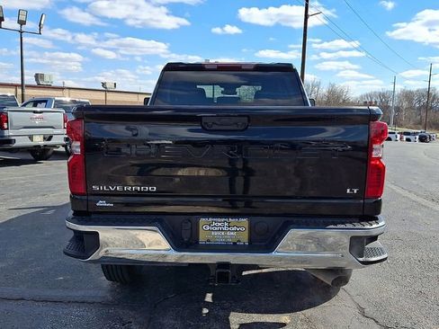 Used 2025 Chevrolet Silverado 2500 LT w/ Convenience Package AWD/4WD image 6