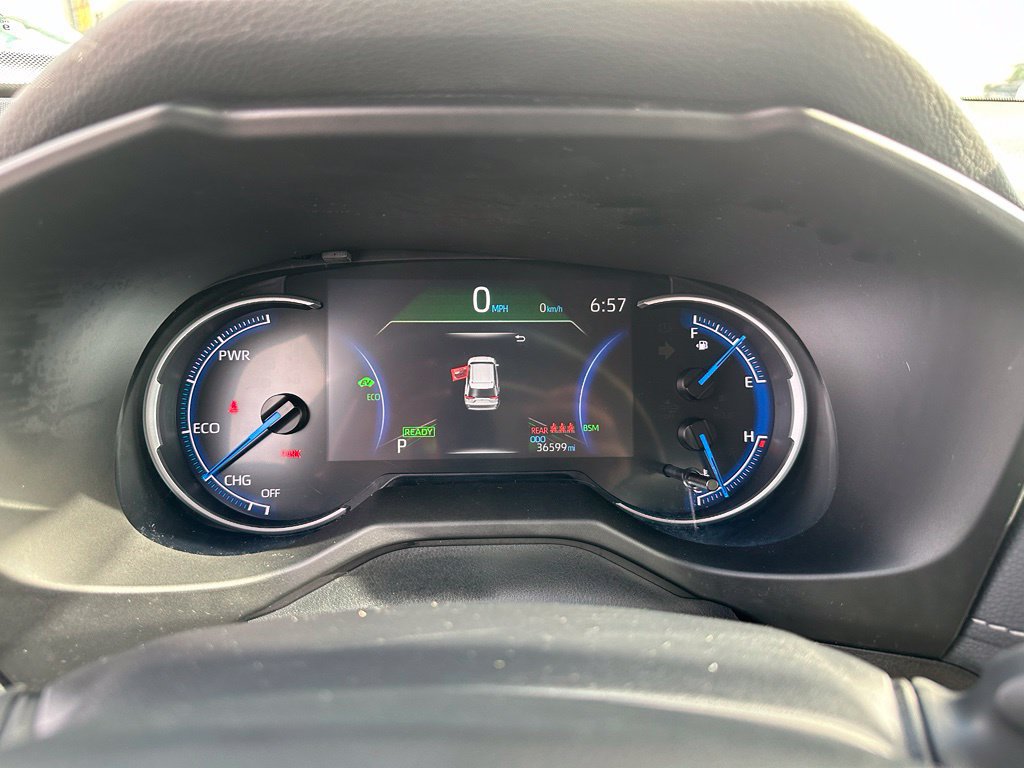 Used 2024 Toyota RAV4 LE AWD/4WD image 15