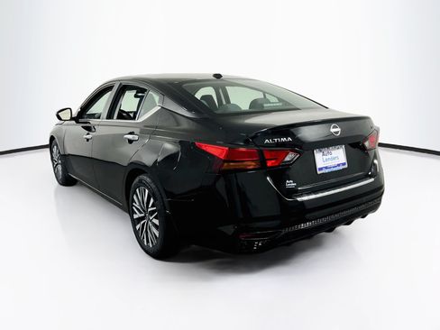 Used 2023 Nissan Altima 2.5 SV FWD image 7