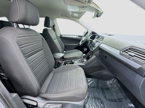 Used 2022 Volkswagen Tiguan S FWD image 20