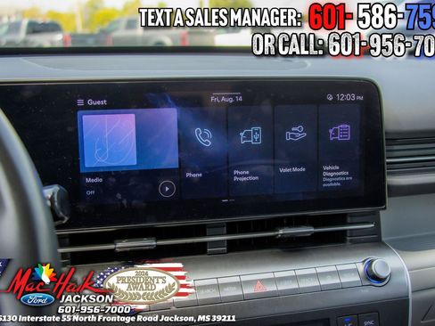 Used 2024 Hyundai Kona SEL FWD image 12