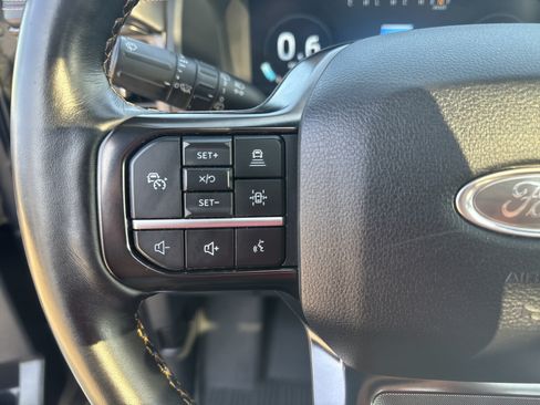 Used 2023 Ford Expedition Platinum AWD/4WD image 16