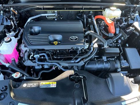 Used 2025 Toyota Crown Signia XLE image 28