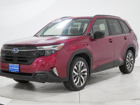 Used 2025 Subaru Forester Touring image 4