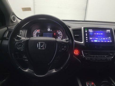 Used 2016 Honda Pilot Elite image 22