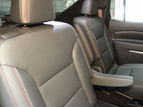 Used 2024 Chevrolet Traverse Z71 w/ Enhanced Driving Package image 14