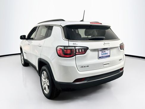 Used 2022 Jeep Compass Latitude AWD/4WD image 7