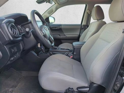 Used 2023 Toyota Tacoma SR AWD/4WD image 12