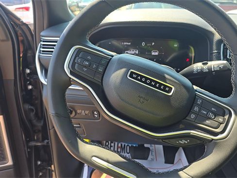 Used 2022 Jeep Wagoneer Series I w/ Convenience Group I AWD/4WD image 9