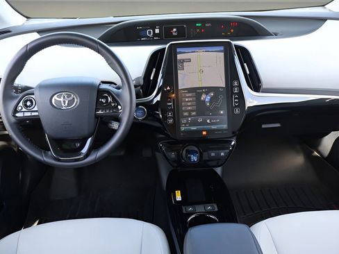 Certified 2021 Toyota Prius Limited w/ Premium Convenience Package FWD image 12