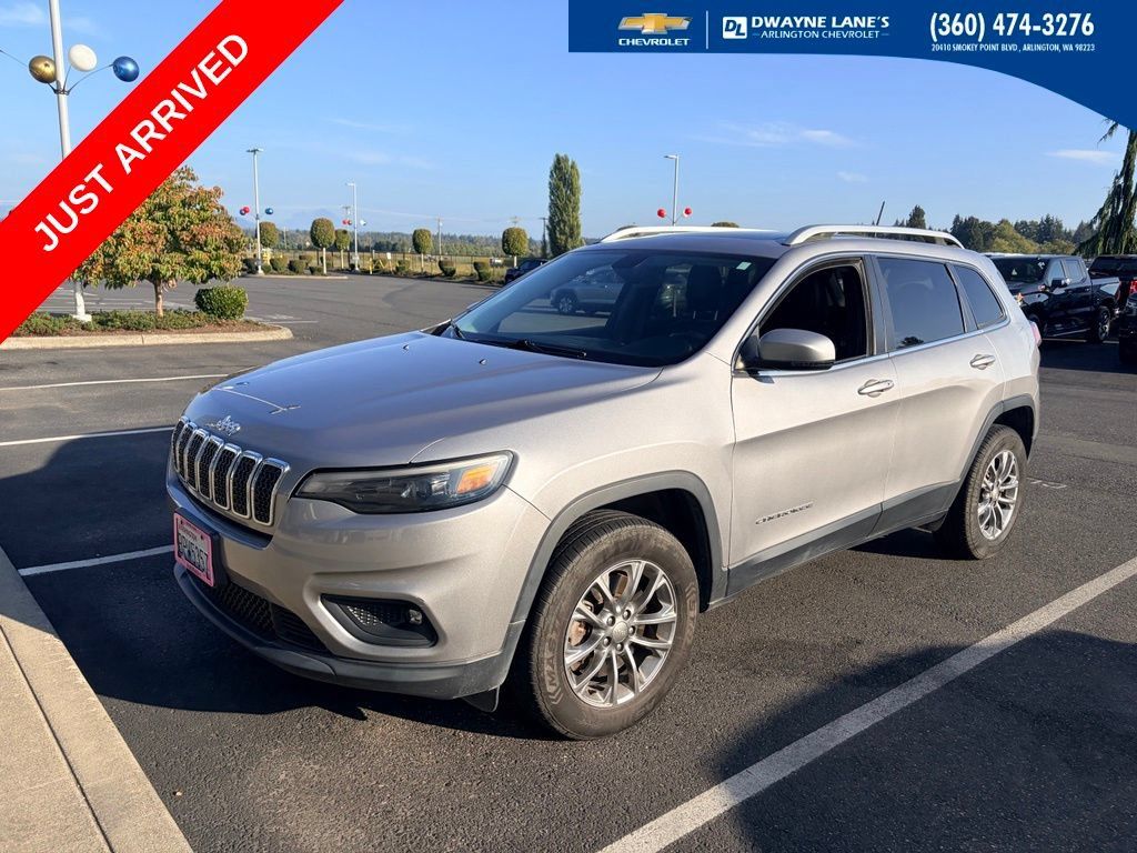 Used 2019 Jeep Cherokee Latitude Plus w/ Comfort/Convenience Group AWD/4WD image 1