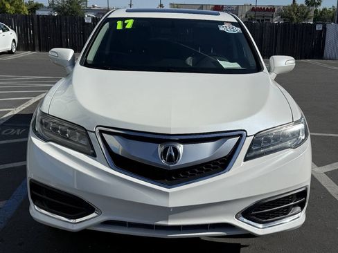 Used 2017 Acura RDX FWD image 2