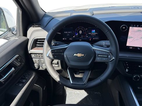 New 2026 Chevrolet Suburban LT w/ Comfort Package AWD/4WD image 12